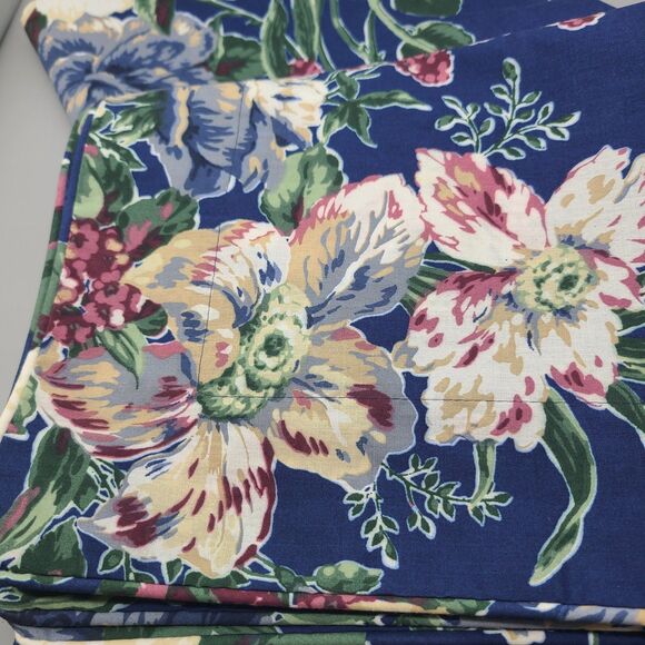 Wamsutta Set ( 2) King Pillow Shams Blue Floral Flowers piped Edge USA NEW - Picture 2 of 8